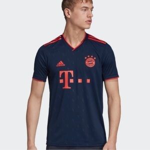 NWT Adidas FC Bayern Third Jersey 19/20 Men’s Size Small Blue and Orange Soccer